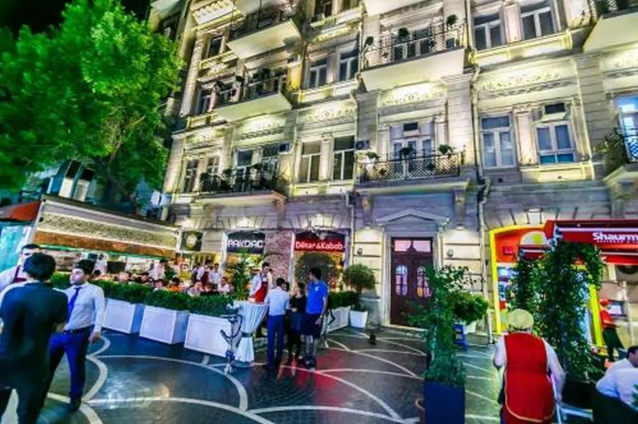 Formula 1 Street Apartment باكو